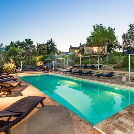 Sleeps 17 Pool Wifi Galera